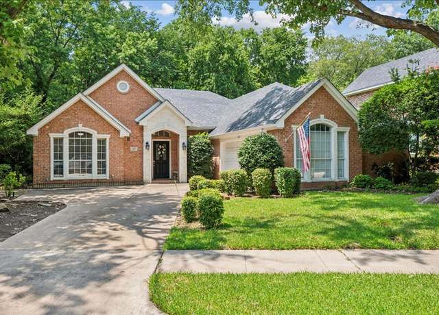 Property at 815 Rolling Meadows Ct, Allen, TX 75013, 4 beds, 2 baths