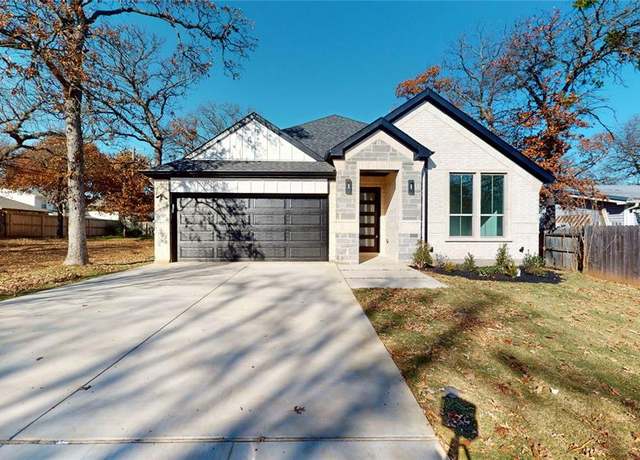 Property at 4705 Old London Ln, Arlington, TX 76017, 4 beds, 2.5 baths