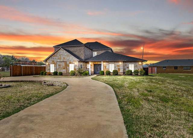 Property at 3003 Russell Rd, Arlington, TX 76001, 4 beds, 5.5 baths