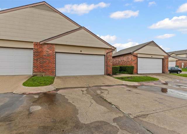 Property at 3205 Wykes Dr, Garland, TX 75043, 2 beds, 2.5 baths