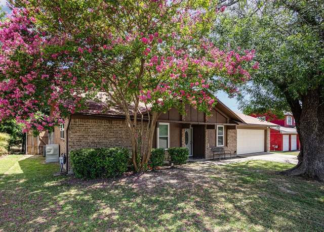 Property at 271 Merribrook Trl, Duncanville, TX 75116, 3 beds, 2 baths