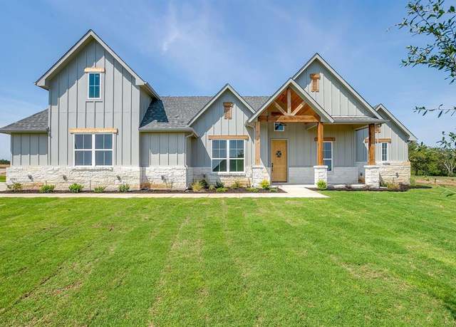 Property at 8501 Wild Colt Dr, Godley, TX 76044, 4 beds, 3 baths