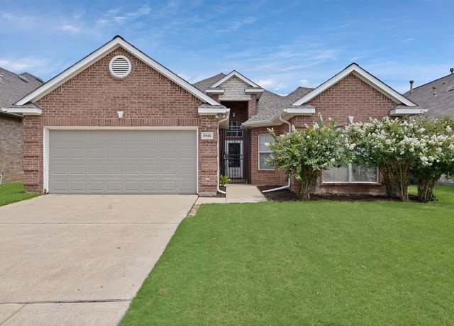 Property at 6944 Stockton Dr, Fort Worth, TX 76132, 3 beds, 2.5 baths