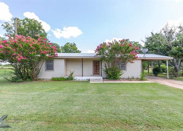 Property at 333 Avenue A, Lawn, TX 79530, 3 beds, 2 baths