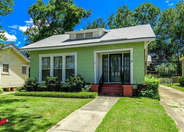 Property at 631 Gladstone Blvd, Shreveport, LA 71104, 4 beds, 1 bath