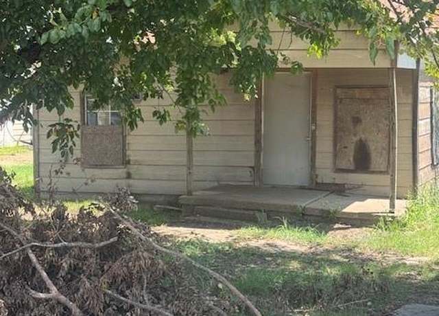 Property at 823 S Park St, Terrell, TX 75160