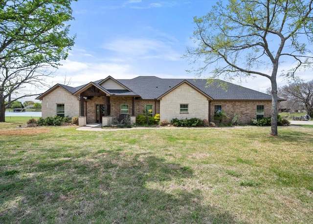 Property at 2041 Indian Trl, Kerens, TX 75144, 3 beds, 2 baths