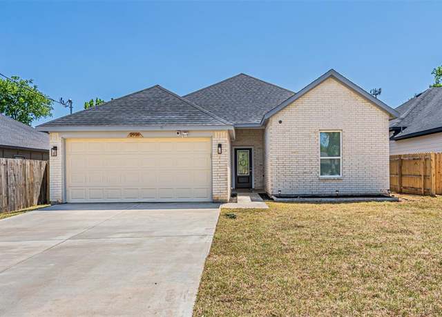 Property at 2916 Wilhurt Ave, Dallas, TX 75216, 3 beds, 2 baths
