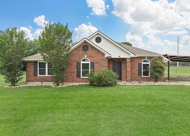 Property at 104 Oak Hill Loop, Whitney, TX 76692, 3 beds, 2 baths