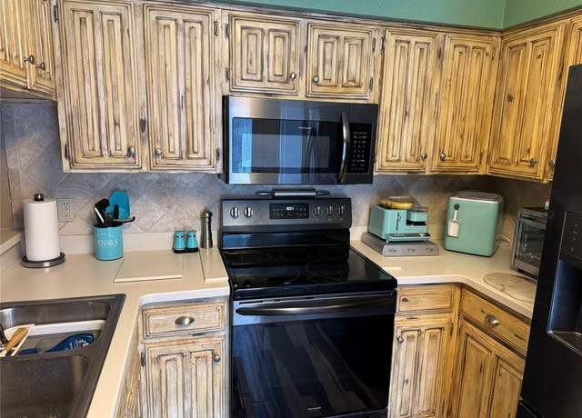 Property at 14800 Enterprise Dr Unit 23D, Farmers Branch, TX 75234, 2 beds, 2.5 baths