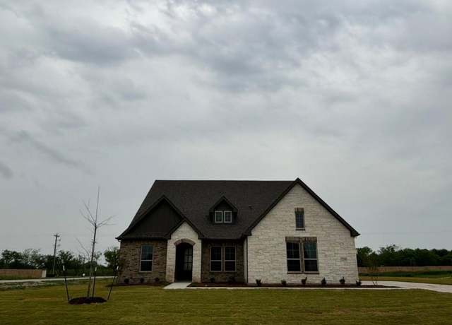 Property at 12205 Crystal Dr, Krum, TX 76249, 4 beds, 3 baths