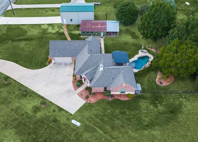Property at 2110 County Road 168, Mckinney, TX 75071, 3 beds, 2.5 baths