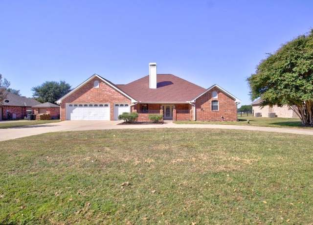 Property at 17778 Country Club Dr, Kemp, TX 75143, 3 beds, 3 baths