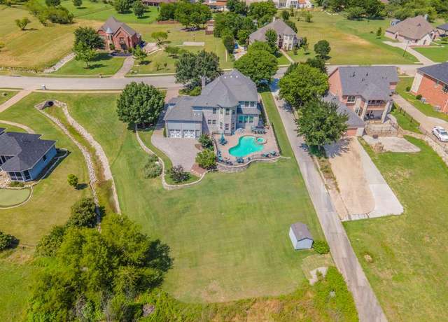 Property at 844 Bentwater Pkwy, Grand Prairie, TX 75104, 4 beds, 3 baths