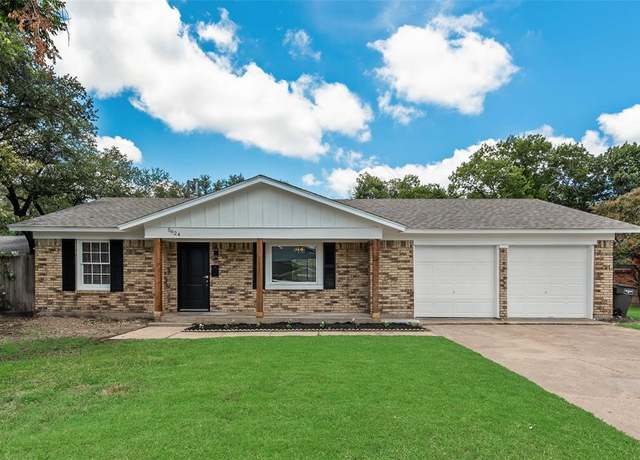 Property at 5624 Morley Ave, Fort Worth, TX 76133, 3 beds, 2 baths