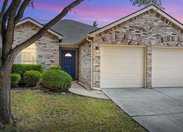 Property at 1140 Goldeneye, Aubrey, TX 76227, 3 beds, 2 baths