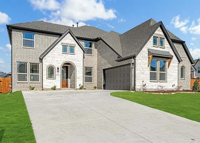 Property at 1021 Waverly Dr, Mckinney, TX 75071, 4 beds, 4 baths