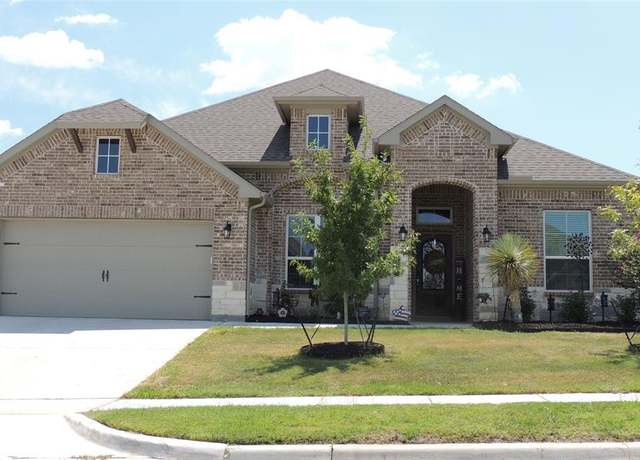 Property at 1532 Sidewinder Trl, Weatherford, TX 76087, 4 beds, 3 baths