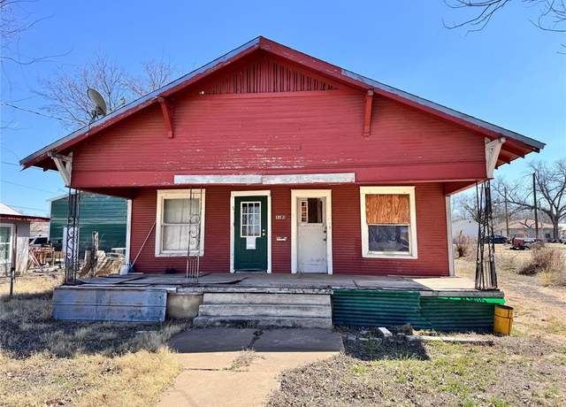 Property at 1206 Brady Ave, Brownwood, TX 76801, 2 beds, 1.5 baths