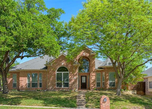 Property at 2449 London Dr, Plano, TX 75025, 4 beds, 3 baths