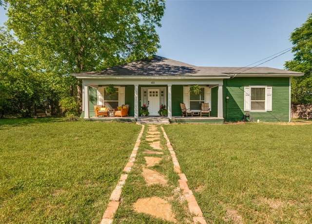Property at 411 E Ross St, Waxahachie, TX 75165, 3 beds, 2 baths