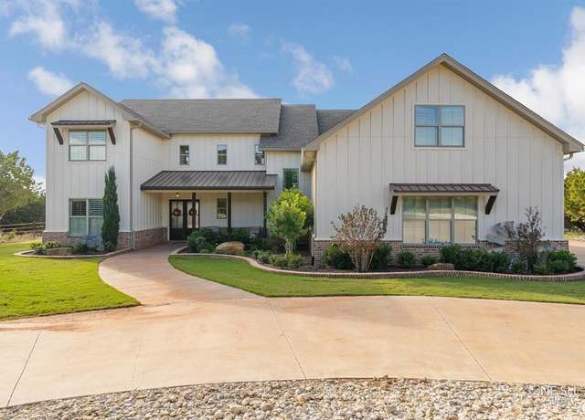 Property at 622 Ranch Rd, Buffalo Gap, TX 79508, 7 beds, 5 baths
