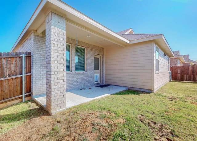 Property at 2132 Palestine Oak Dr, Royse City, TX 75189, 3 beds, 2 baths