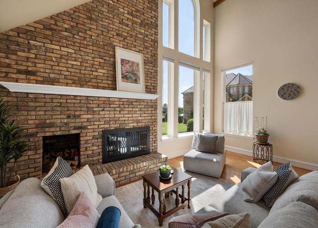 Property at 8404 Sunset Cove Dr, Fort Worth, TX 76179, 3 beds, 3 baths