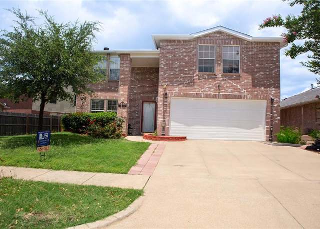 Property at 1313 Forbes Dr, Garland, TX 75040, 3 beds, 2.5 baths