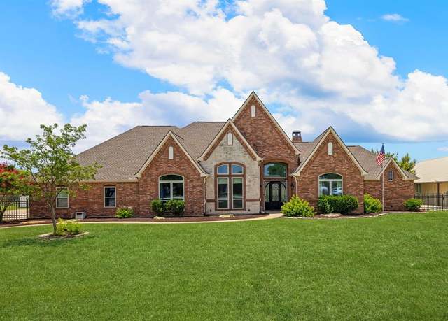 Property at 8816 S Water Tower Rd, Fort Worth, TX 76179, 5 beds, 3.5 baths