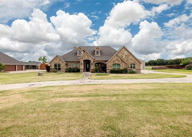 Property at 169 Pack Saddle Trl, Weatherford, TX 76088, 4 beds, 2.5 baths