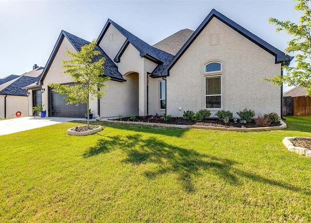Property at 1441 Rocky Springs Trl, Fort Worth, TX 76052, 4 beds, 3 baths