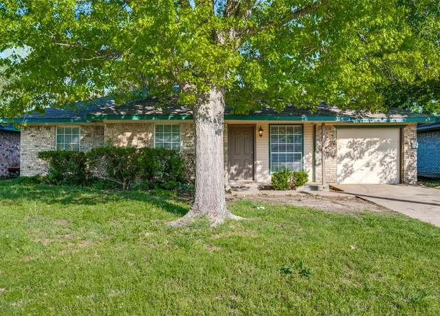 Property at 815 Thedford, Seagoville, TX 75159, 3 beds, 1.5 baths