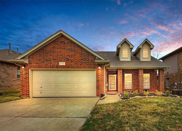 Property at 2713 Bull Shoals Dr, Fort Worth, TX 76131, 3 beds, 2 baths
