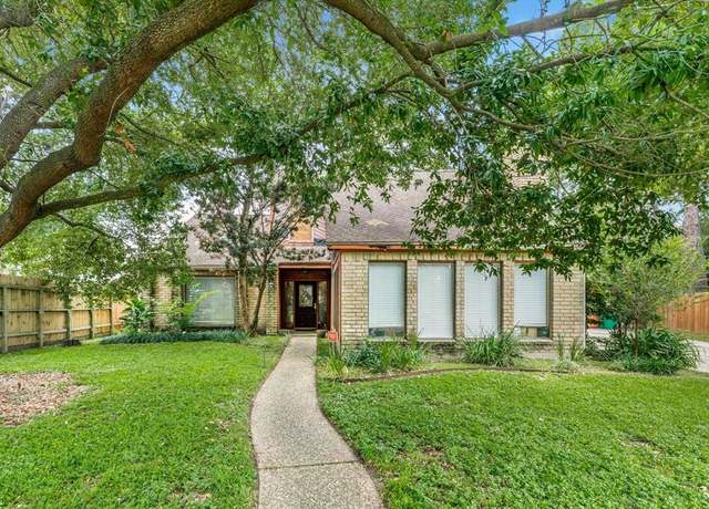 Property at 7355 Birchtree Forest Dr, Houston, TX 77088, 3 beds, 3 baths
