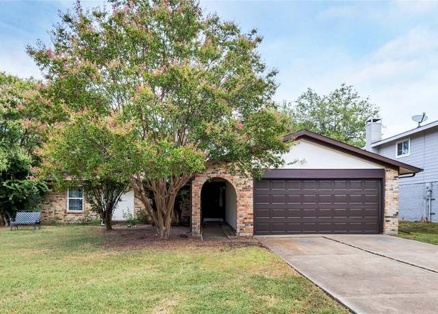 Property at 8 Merrie Cir, Richardson, TX 75081, 4 beds, 2 baths