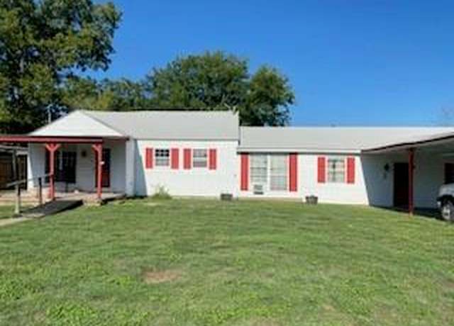 Property at 710 N Grafton St, Dublin, TX 76446, 4 beds, 2 baths