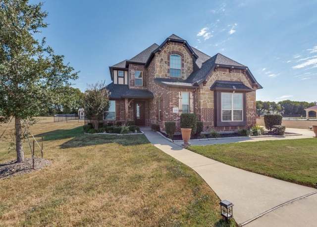 Property at 1618 Pebble Beach Ln, Cedar Hill, TX 75104, 4 beds, 4 baths