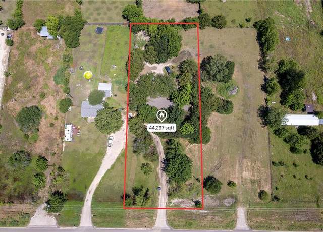 Property at 9913 E Highway 67, Alvarado, TX 76009, 3 beds, 2 baths
