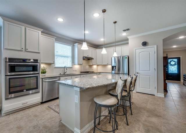 Property at 8031 Reservoir Dr, Frisco, TX 75036, 2 beds, 2 baths