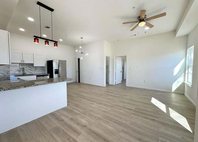 Property at 222 Heritage Ct, Seagoville, TX 75159, 3 beds, 2.5 baths