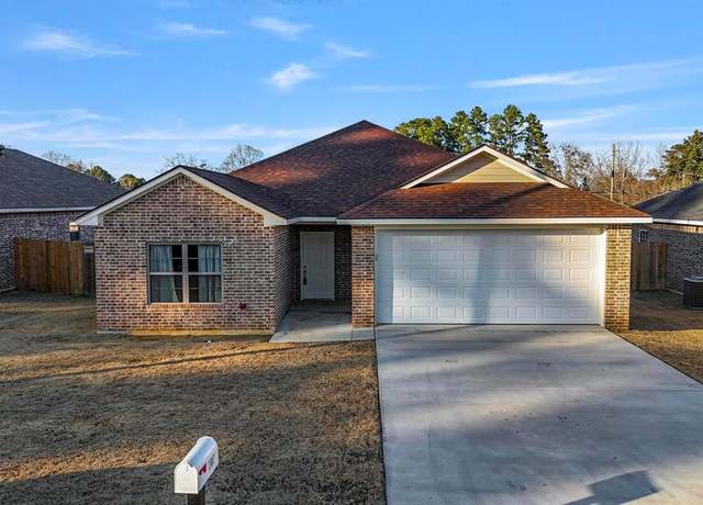 Property at 107 Short St, Gilmer, TX 75645, 3 beds, 2 baths