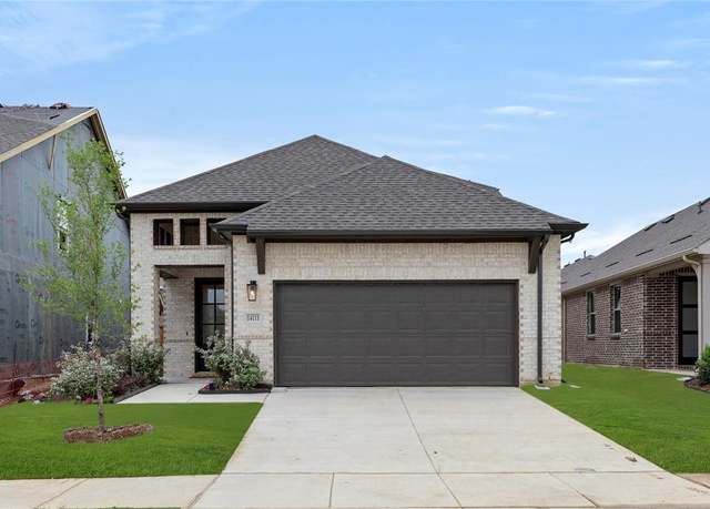 Property at 14111 Gallatin St, Pilot Point, TX 76258, 4 beds, 2.5 baths