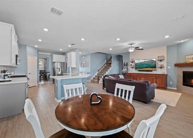 Property at 14704 Equine Trl, Fort Worth, TX 76052, 4 beds, 3.5 baths
