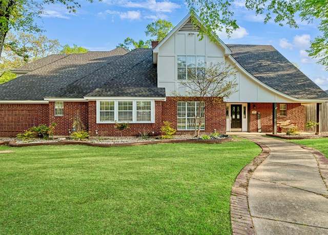 Property at 3925 Lakeshore Dr, Reno, TX 75462, 4 beds, 4 baths