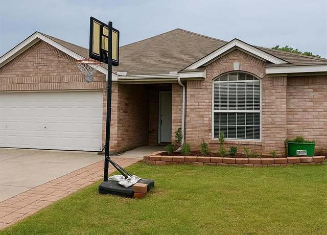 Property at 5424 Trout Creek Ct, Watauga, TX 76137, 4 beds, 2 baths