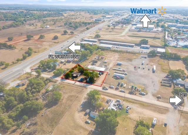 Property at 155 Hancock Dr, Weatherford, TX 76087, 3 beds, 2 baths