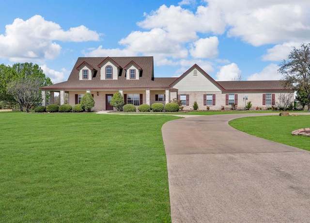 Property at 10132 Wild Rose Cir, Forney, TX 75126, 3 beds, 2.5 baths