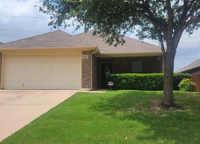 Property at 1217 Sierra Blanca Dr, Fort Worth, TX 76028, 3 beds, 2 baths