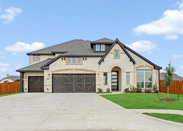Property at 127 Tetrad Cir, Waxahachie, TX 75165, 4 beds, 3.5 baths